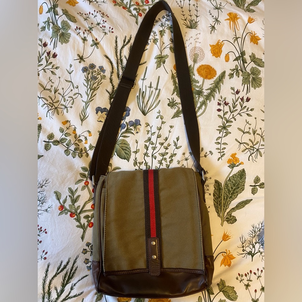 Fossil Messenger Bag